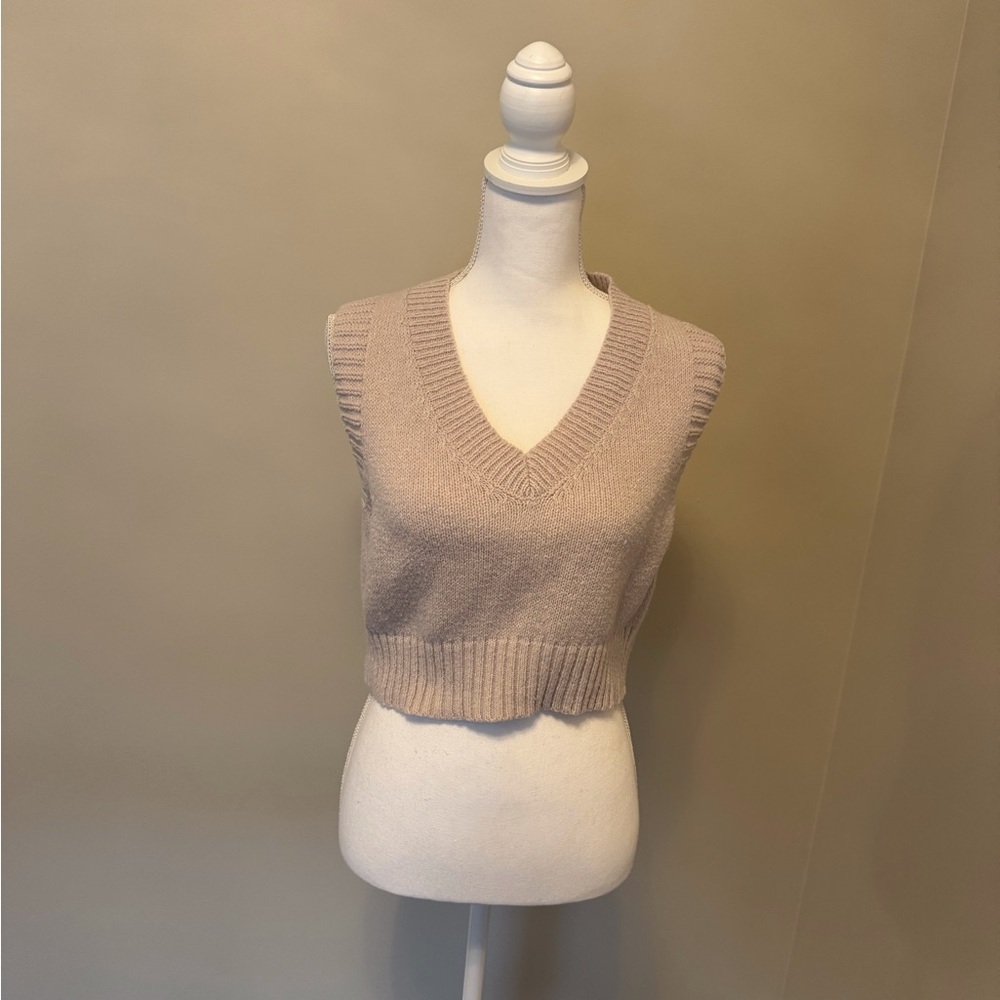 Beige Knit Sleeveless Sweater Vest
